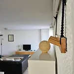 Apartamento Lumineux Et Calme En Rez-de-jardin *
