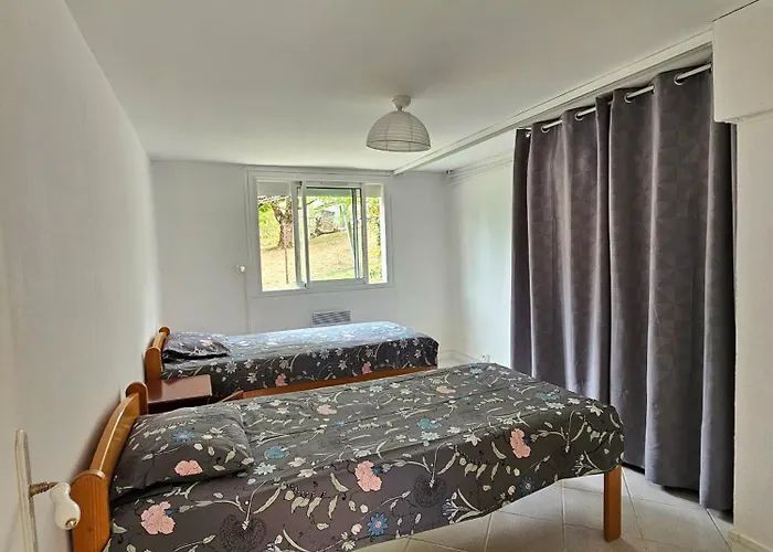 Lumineux Et Calme En Rez-de-jardin Apartmán Castanet-Tolosan