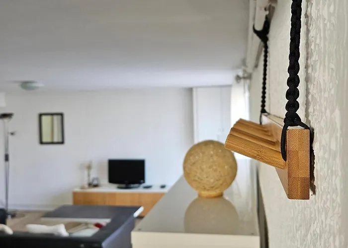 Apartmán Lumineux Et Calme En Rez-de-jardin *