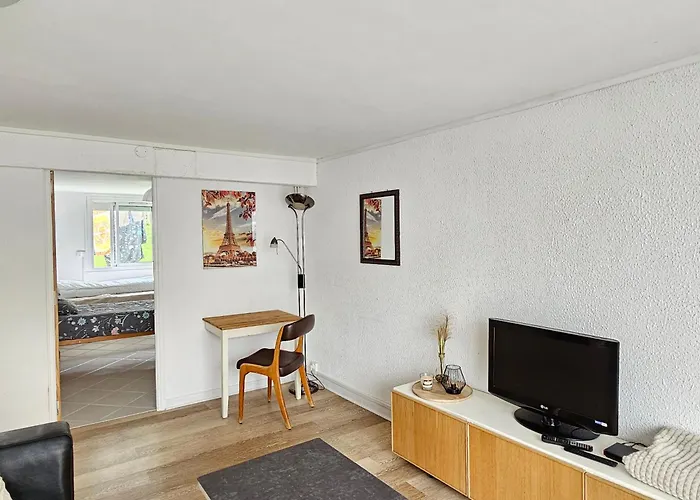 Apartmán Lumineux Et Calme En Rez-de-jardin *